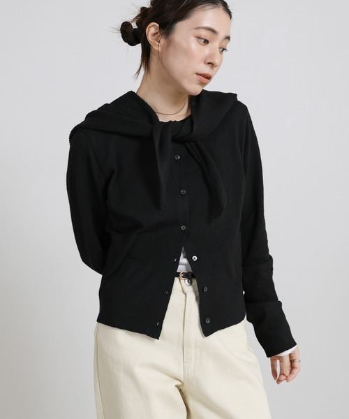 select MOCA（セレクトモカ）の「ニットスカーフセットカーディガン（ニット/セーター・レディース・グレー/レッド/ブラウン/ブラック・FREE）」の2枚目の写真