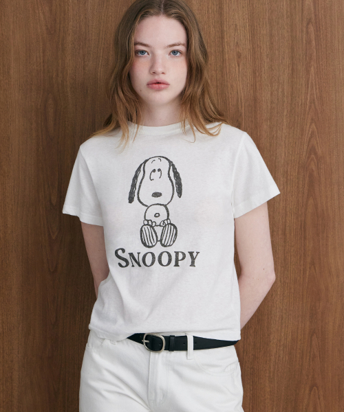 LADY VOLUME(レディーボリューム)の「ドーナツスヌーピーTシャツ (アイボリー)(Tシャツ/カットソー・レディース・その他・SMALL/MEDIUM)」の1枚目の写真