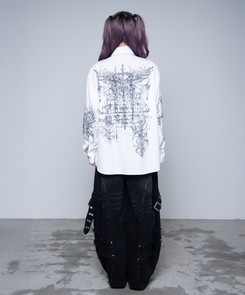 REFLEM（レフレム）の「『REFLEM/レフレム』ネクタイ付きプリントシャツ（シャツ/ブラウス・レディース・ホワイト/ブラック・FREE）」の5枚目の写真