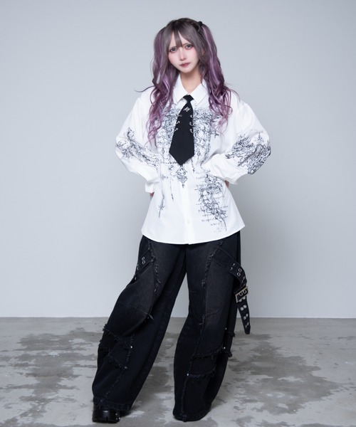 REFLEM（レフレム）の「『REFLEM/レフレム』ネクタイ付きプリントシャツ（シャツ/ブラウス・レディース・ホワイト/ブラック・FREE）」の6枚目の写真