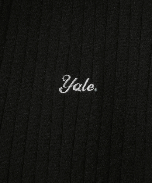 YALE(イェール)の「スリットネックハーフスリーブニットドレス_ブラック(ワンピース・レディース・その他・SMALL/MEDIUM)」の5枚目の写真