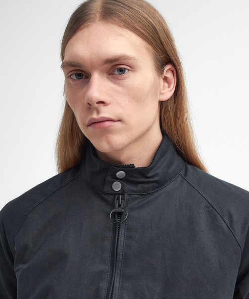Barbour（バブアー）の「Barbour × BARACUTA Portonワックス ジャケット（その他アウター・メンズ・カーキ/ブラック・MEDIUM/SMALL）」の7枚目の写真