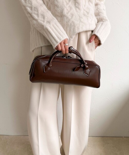 fredy emue（フレディエミュ）の「ショートハンドルボストンバッグ（ショルダーバッグ・レディース・ブラック/ブラウン/レッド・FREE）」の5枚目の写真