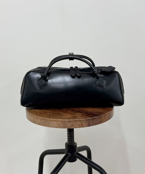 fredy emue（フレディエミュ）の「ショートハンドルボストンバッグ（ショルダーバッグ・レディース・ブラック/ブラウン/レッド・FREE）」の11枚目の写真