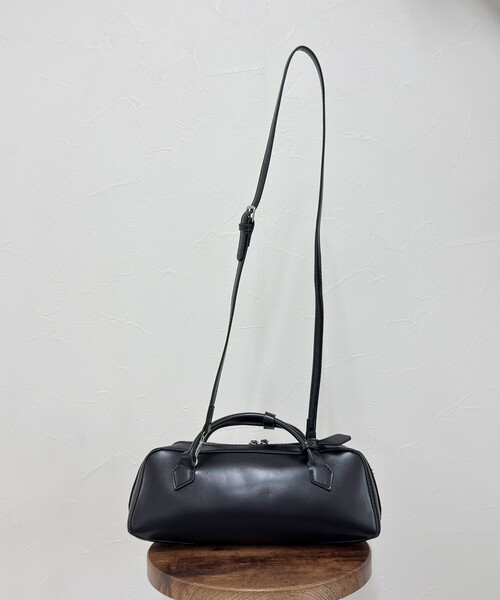 fredy emue（フレディエミュ）の「ショートハンドルボストンバッグ（ショルダーバッグ・レディース・ブラック/ブラウン/レッド・FREE）」の14枚目の写真