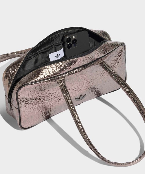 adidas（アディダス）の「アディカラー ロングハンドル エアライナー メタル バッグ / アディダスオリジナルス adidas Originals（ショルダーバッグ・メンズ・グレー・FREE）」の6枚目の写真