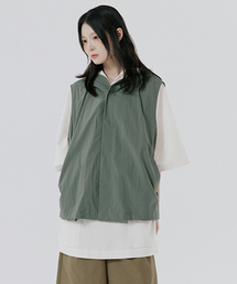 MALEN（マレン）の「ユニセックス フードベスト 薄カーキ（ベスト）」