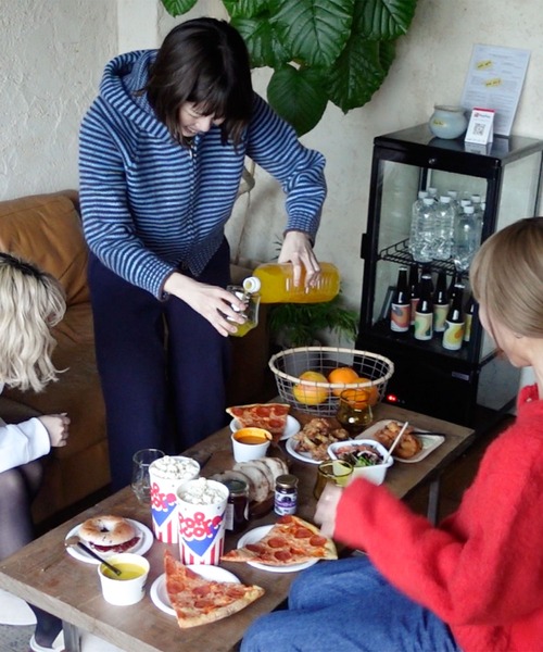 CANAL JEAN（キャナルジーン）の「Lakey Park　ボーダーZIPニットパーカー（ニット/セーター・レディース・ブルー・ONE SIZE）」の3枚目の写真