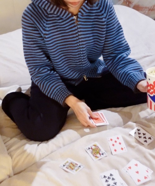 CANAL JEAN（キャナルジーン）の「Lakey Park　ボーダーZIPニットパーカー（ニット/セーター・レディース・ブルー・ONE SIZE）」の2枚目の写真