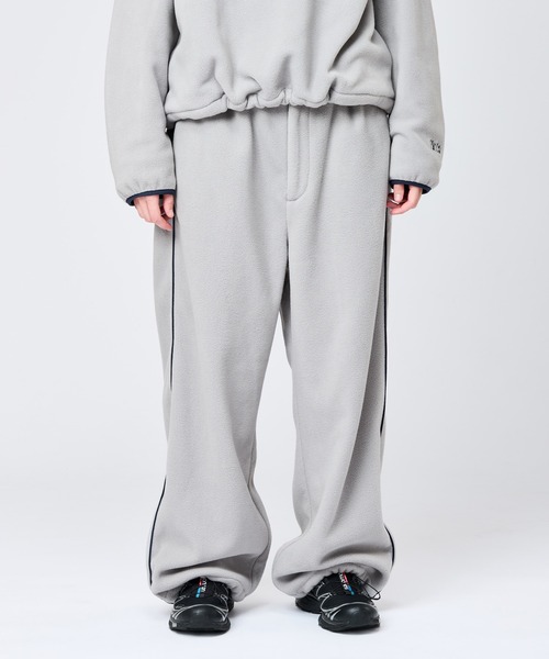 WETTEMPT（ウィテンプト）の「PIPING FLEECE PANTS / パイピングフリースパンツ（スウェットパンツ・メンズ・グレー/ブラック・SMALL/MEDIUM/LARGE）」の2枚目の写真