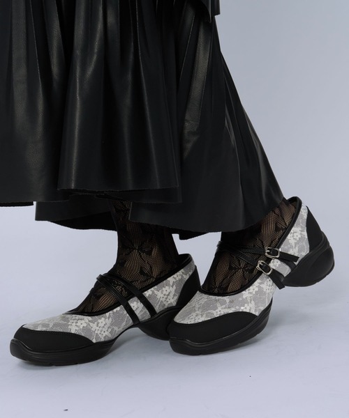 HARE（ハレ）の「バレエライクメリージェーン(HARE)（スニーカー・レディース・ブラック/ホワイト・MEDIUM/LARGE）」の10枚目の写真