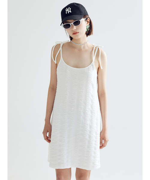 BOMNAL BOUTIQUE(ボムナルブティック)の「リボンストラップミニドレス_ホワイト(ワンピース・レディース・その他・SMALL/MEDIUM)」の4枚目の写真