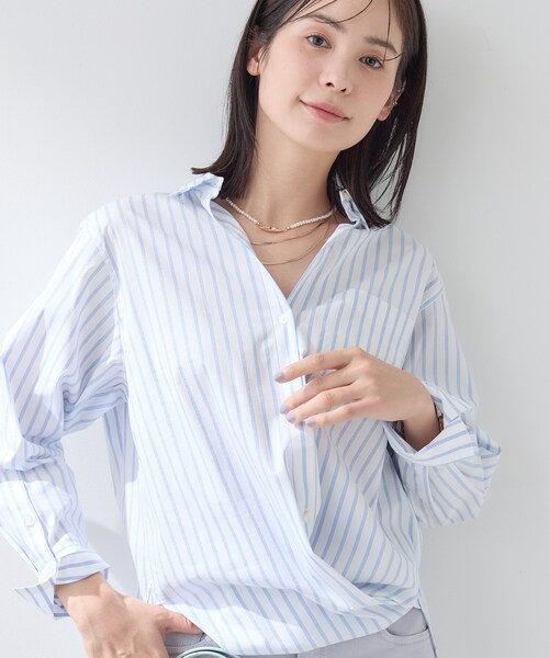 INDIVI（インディヴィ）の「【2WAY／洗える】ラメストライプ コットン混シャツ（シャツ/ブラウス・レディース・ネイビー系2/ライトオレンジ系1/ブルー系7・38/34/19/15 /13/05）」の9枚目の写真