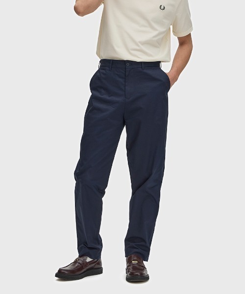FRED PERRY（フレッドペリー）の「Slim Fit Twill Trousers／スリムフィットツイルトラウザー（その他パンツ・メンズ・オートミール/ブラック/ネイビー/ブラック系その他/グリーン・32/30/28）」の6枚目の写真