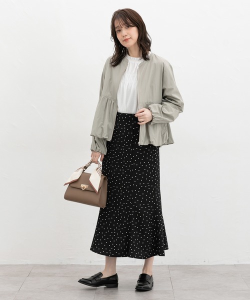 Honeys(ハニーズ)の「【非フッ素撥水加工】裾バルーンブルゾン(ブルゾン・レディース・ベージュ/ブラック/スモーキーグリーン系/アイボリー・LL/L/S/M)」の13枚目の写真