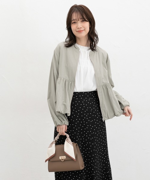 Honeys(ハニーズ)の「【非フッ素撥水加工】裾バルーンブルゾン(ブルゾン・レディース・ベージュ/ブラック/スモーキーグリーン系/アイボリー・LL/L/S/M)」の14枚目の写真