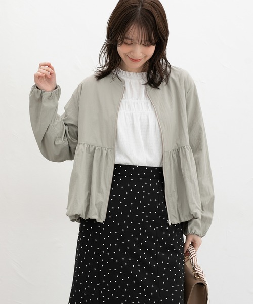 Honeys(ハニーズ)の「【非フッ素撥水加工】裾バルーンブルゾン(ブルゾン・レディース・ベージュ/ブラック/スモーキーグリーン系/アイボリー・LL/L/S/M)」の15枚目の写真