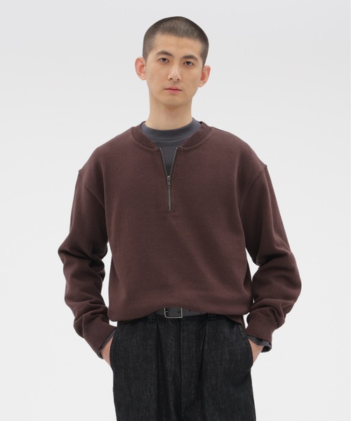 MHL.(エムエイチエル)の「DENSE ECO PLATED COTTON(ニット/セーター・メンズ・ダークブラウン/ネイビー・MEDIUM/LARGE)」の1枚目の写真