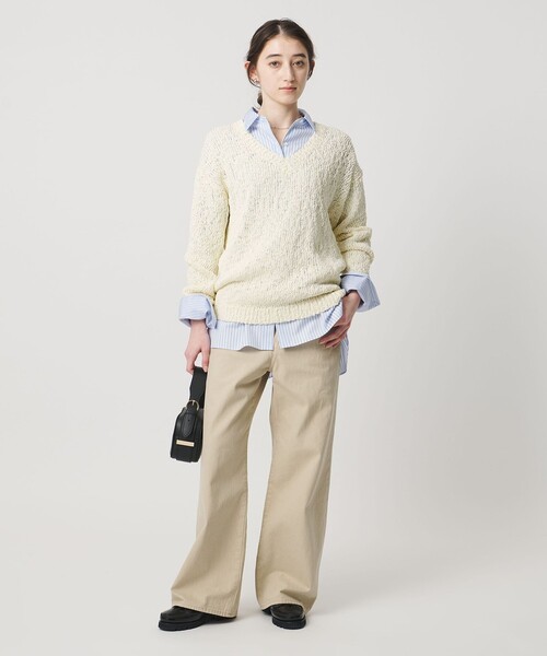 UNITED ARROWS（ユナイテッドアローズ）の「カラーミックス Vネックニット（ニット/セーター・レディース・オフホワイト/ダークブラウン/ライトピンク・FREE）」の5枚目の写真