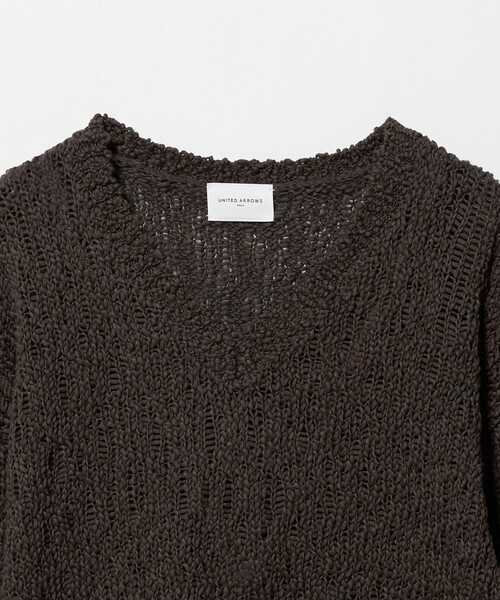 UNITED ARROWS（ユナイテッドアローズ）の「カラーミックス Vネックニット（ニット/セーター・レディース・オフホワイト/ダークブラウン/ライトピンク・FREE）」の15枚目の写真