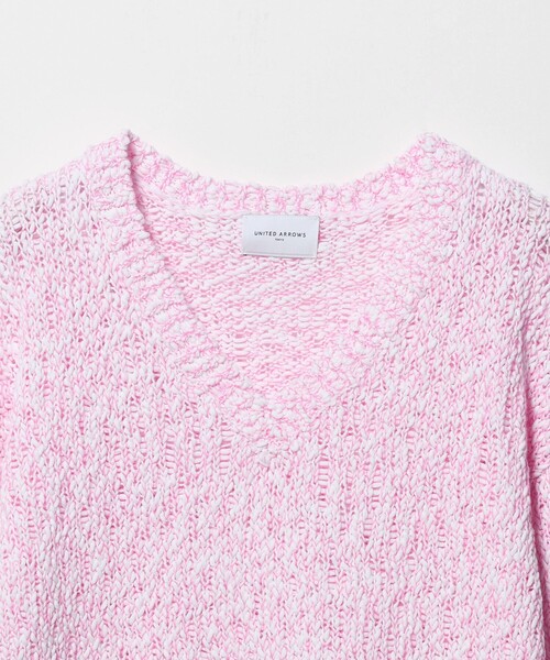 UNITED ARROWS（ユナイテッドアローズ）の「カラーミックス Vネックニット（ニット/セーター・レディース・オフホワイト/ダークブラウン/ライトピンク・FREE）」の20枚目の写真