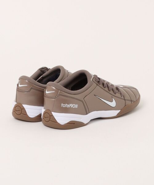 NIKE(ナイキ)の「【NIKE】HQ2851-202 TOTAL 90 ナイキ トータル 90(スニーカー・メンズ・ブラウン・28.5/28/27.5/27/26.5)」の2枚目の写真