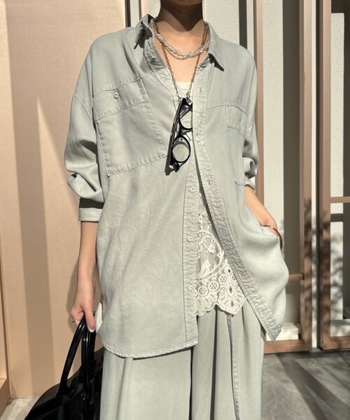 DouDou（ドゥドゥ）の「【セットアップ可能】リヨセルシャツ（シャツ/ブラウス・レディース・ライトグレー/ネイビー/オフホワイト・FREE）」の19枚目の写真