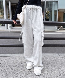 INGNI（イング）の「リボン付カーゴスウェットパンツ（カーゴパンツ）」