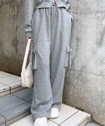 INGNI（イング）の「リボン付カーゴスウェットパンツ（カーゴパンツ）」
