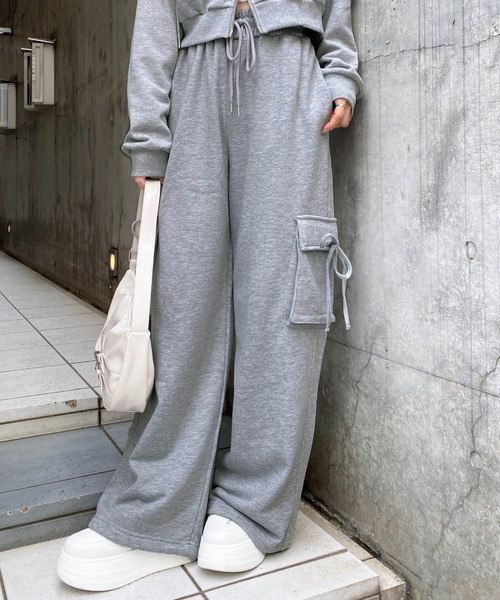 INGNI(イング)の「リボン付カーゴスウェットパンツ(カーゴパンツ・レディース・オートミール/グレー/チャコールグレー/ブラック・FREE)」の20枚目の写真
