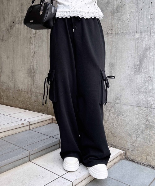 INGNI(イング)の「リボン付カーゴスウェットパンツ(カーゴパンツ・レディース・オートミール/グレー/チャコールグレー/ブラック・FREE)」の7枚目の写真