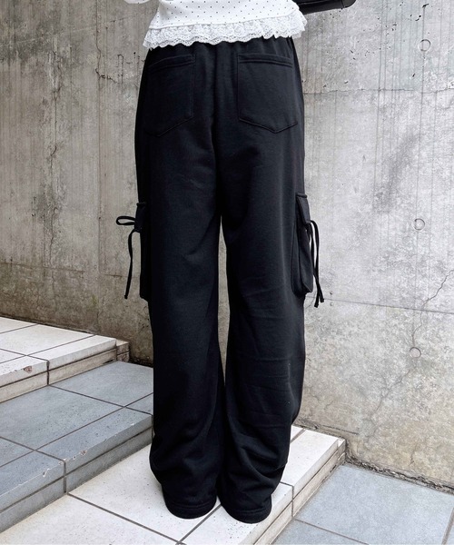 INGNI(イング)の「リボン付カーゴスウェットパンツ(カーゴパンツ・レディース・オートミール/グレー/チャコールグレー/ブラック・FREE)」の9枚目の写真