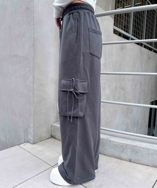 INGNI(イング)の「リボン付カーゴスウェットパンツ(カーゴパンツ・レディース・オートミール/グレー/チャコールグレー/ブラック・FREE)」の15枚目の写真