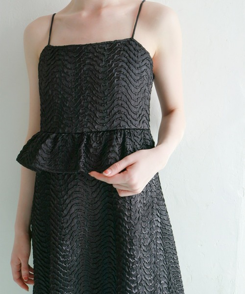 mic by Olu.(ミックバイオルドット)の「サテンパフィーワンピース(ワンピース・レディース・ブラック/ホワイト/ピンク・SMALL/MEDIUM)」の16枚目の写真