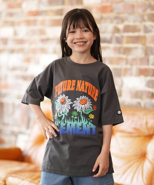 ELEMENT（エレメント）の「ELEMENT/エレメント FLOWER SS G キッズ 半袖Tシャツ BG025P06（Tシャツ/カットソー・キッズ・チャコールグレー/ブルー・130cm/140cm/150cm）」の16枚目の写真