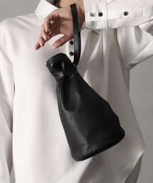 Art re A select（アトリエセレクト）の「【ONE./ワンドット】レザーワンハンドルハンドバッグ（ハンドバッグ）」