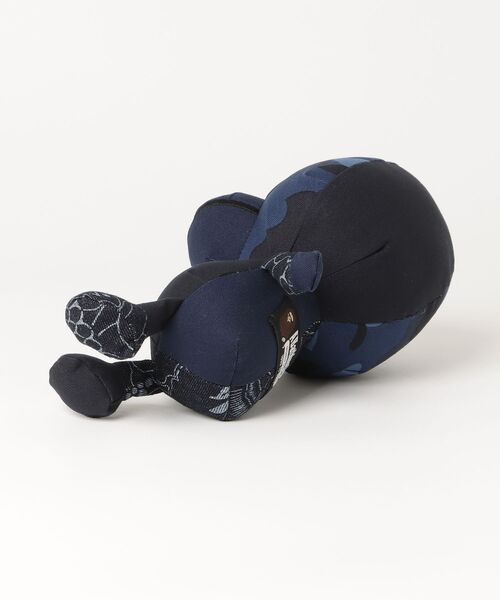 A BATHING APE（アベイシングエイプ）の「PATCHWORK BABY MILO PLUSH DOLL（フィギュア・メンズ・ネイビー・SMALL）」の7枚目の写真