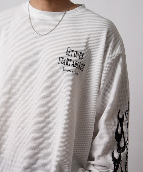 NYLAUS(ナイラス)の「【NYS】クロスロゴ ワッフルロングTシャツ ウイングロゴ トライバルデザイン ロンT 長袖Tシャツ(Tシャツ/カットソー・メンズ・ホワイト系その他/ホワイト/ブラック/ブラック系その他・M/L)」の17枚目の写真