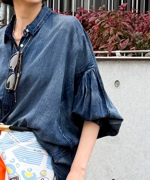 MICO COULIER（ミコクリエ）の「シアーデニムドルマンシャツ（シャツ/ブラウス・レディース・ライトブルー/インディゴブルー/グレー・38）」の11枚目の写真