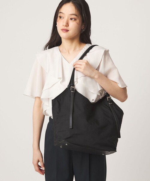 green label relaxing(グリーンレーベルリラクシング)の「【WEB限定】2WAYバックルハンドル トートバッグ / ショルダーバッグ / A4サイズ はっ水(トートバッグ・レディース・ネイビー/ベージュ/ブラック・FREE)」の5枚目の写真