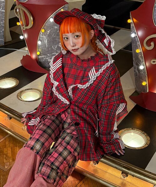 CIAOPANIC（チャオパニック）の「【I’ｍ×CIAOPANIC】キュンを纏うテーラードジャケット（テーラードジャケット・レディース・イエロー/レッド・ONE SIZE）」の10枚目の写真