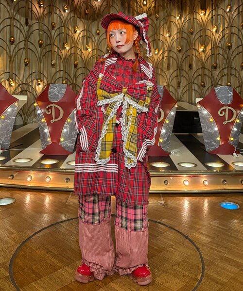 CIAOPANIC（チャオパニック）の「【I’ｍ×CIAOPANIC】キュンを纏うテーラードジャケット（テーラードジャケット・レディース・イエロー/レッド・ONE SIZE）」の15枚目の写真