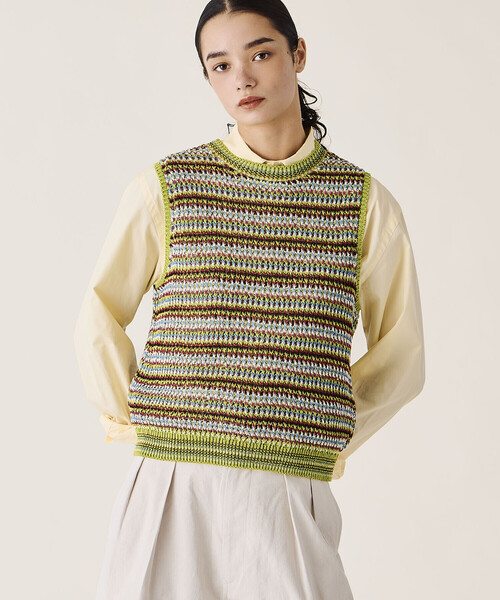 Coohem（コーヘン）の「COOHEM | マルチボーダー ニットベスト WOMEN（ベスト・レディース・レッド系その他/グリーン系その他・F）」の2枚目の写真