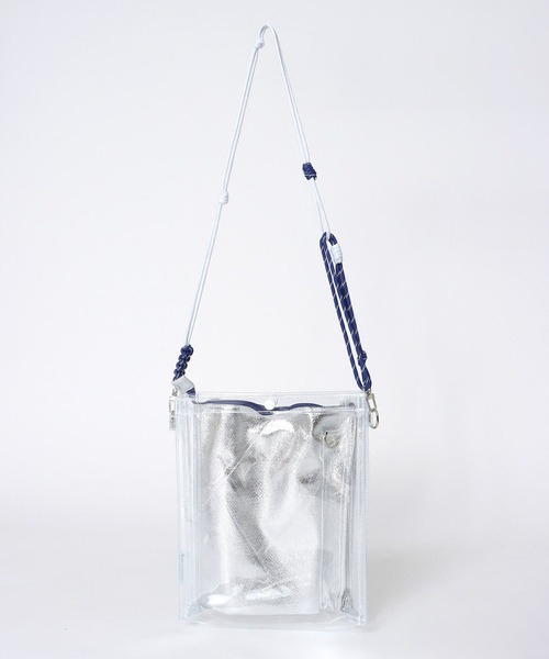 Three Four Time（ｽﾘｰﾌｫｰﾀｲﾑ）の「フラッシュクリア保冷ショルダー（ショルダーバッグ・レディース・シルバー/ブルー/ピンク・FREE）」の21枚目の写真