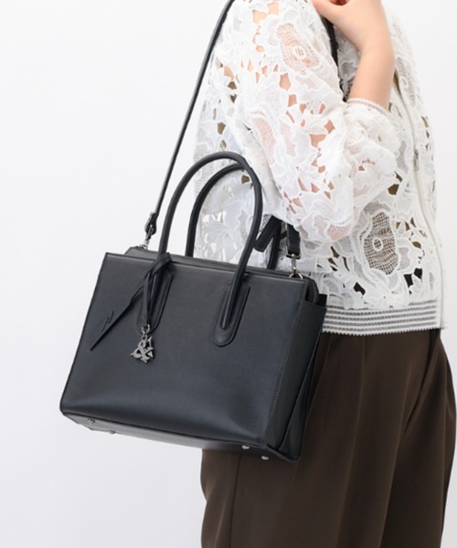 W&.Day/Night(ダブルアンド デイナイト)の「スムーク トートバッグ B5収納 6L 19191(トートバッグ・レディース・ブラック/ダークグレー/ベージュ・FREE)」の2枚目の写真
