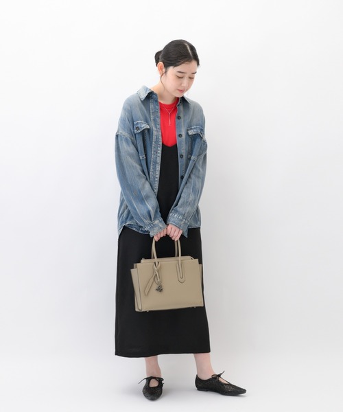 W&.Day/Night(ダブルアンド デイナイト)の「スムーク トートバッグ B5収納 6L 19191(トートバッグ・レディース・ブラック/ダークグレー/ベージュ・FREE)」の10枚目の写真