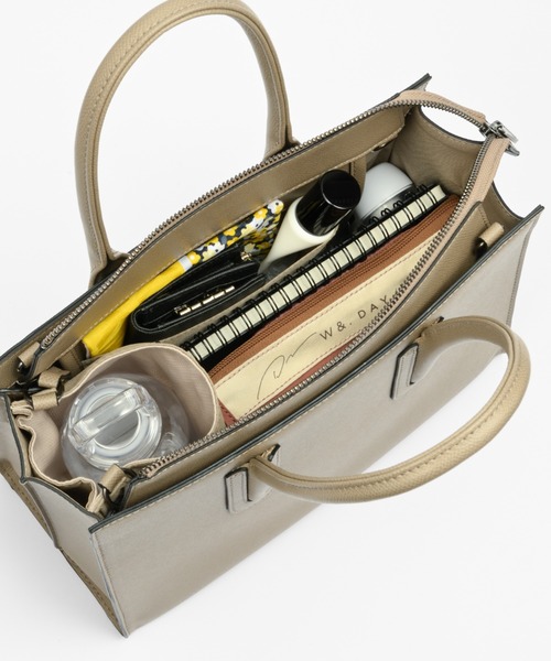 W&.Day/Night(ダブルアンド デイナイト)の「スムーク トートバッグ B5収納 6L 19191(トートバッグ・レディース・ブラック/ダークグレー/ベージュ・FREE)」の22枚目の写真