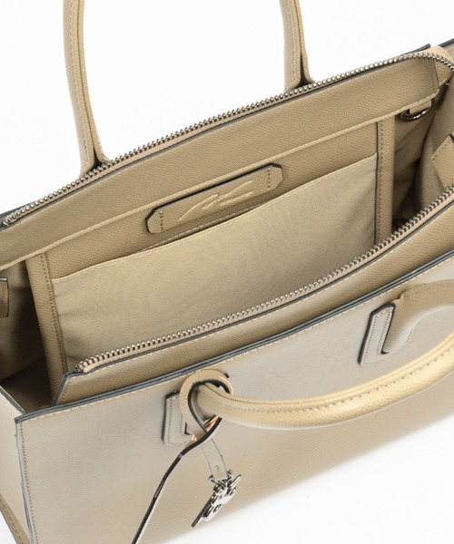 W&.Day/Night(ダブルアンド デイナイト)の「スムーク トートバッグ B5収納 6L 19191(トートバッグ・レディース・ブラック/ダークグレー/ベージュ・FREE)」の21枚目の写真