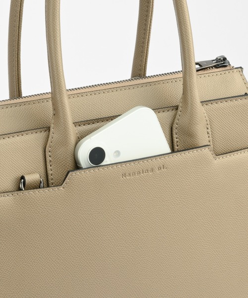 W&.Day/Night(ダブルアンド デイナイト)の「スムーク トートバッグ B5収納 6L 19191(トートバッグ・レディース・ブラック/ダークグレー/ベージュ・FREE)」の14枚目の写真