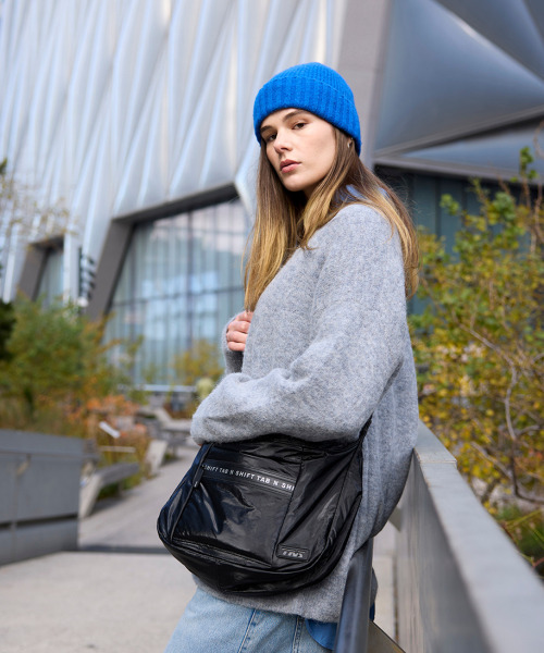 TAB N SHIFT(タブアンドシフト)の「Ollie Messenger Bag - Black(メッセンジャーバッグ・レディース・その他・FREE)」の1枚目の写真